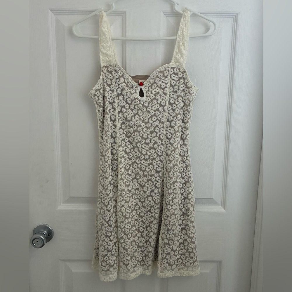 AEROPOSTALE white floral v neck fit &flare dress